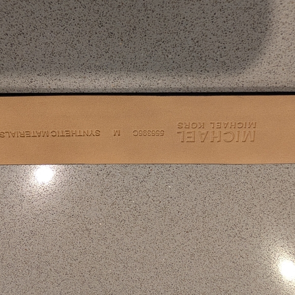 Michael Kors Women's Belt in Black with Gold Buckle - Picture 9 of 13